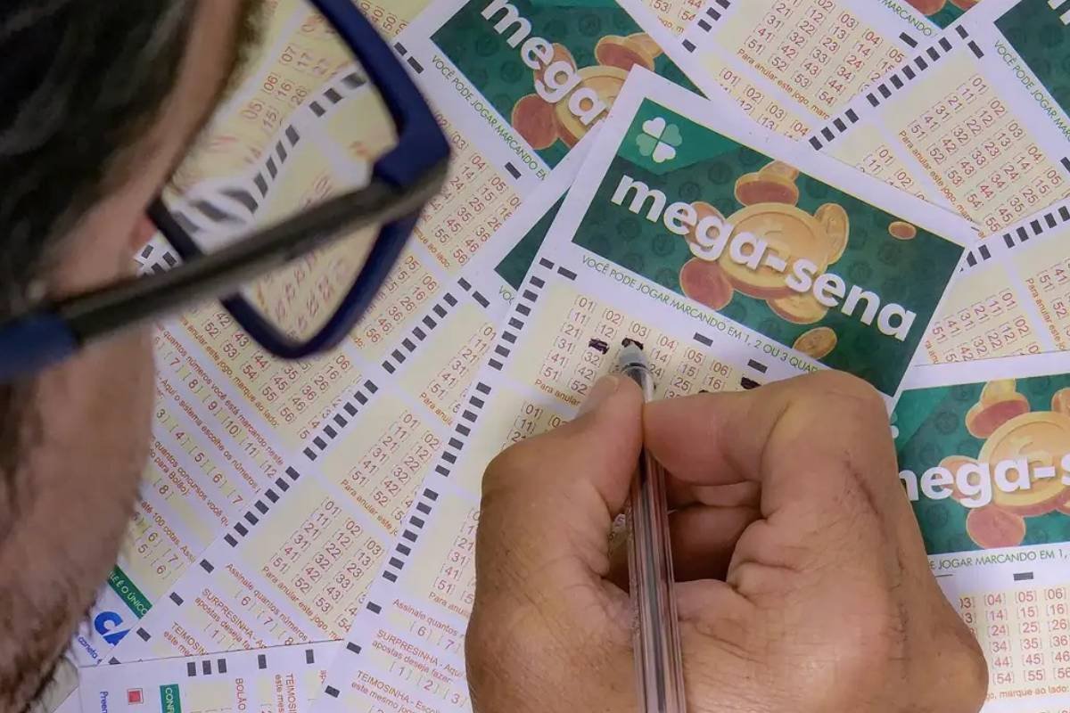Sem vencedores, Mega-Sena acumula e promete R$ 38 milhões no próximo concurso